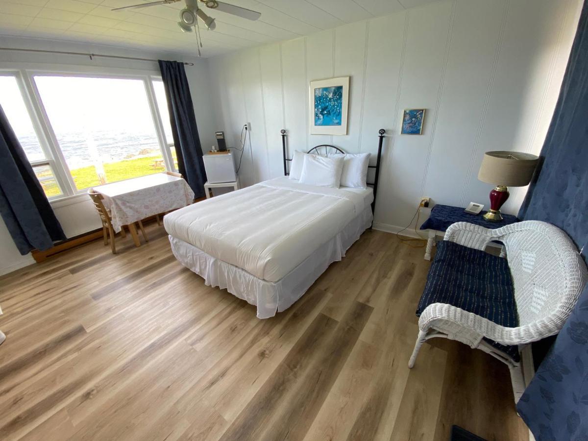 Restaurant-Motel L'Etoile Du Nord Pointe a la Fregate Eksteriør bilde